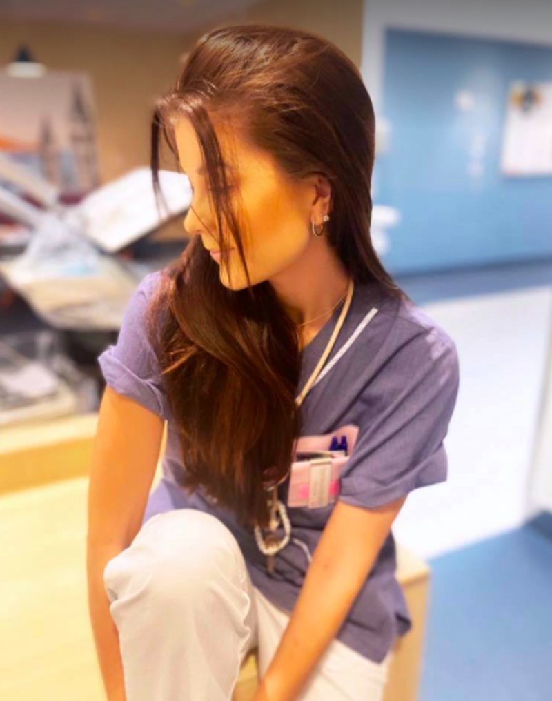 I dag jobbar hon med vården för att ge tillbaka. Bildkälla: Privat I dag jobbar hon med vården för att ge tillbaka. Bildkälla: Privat